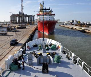 Nautilus leaves Galveston port. 