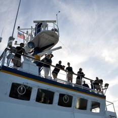 The team enjoys the new monkey island deck as we sail out.