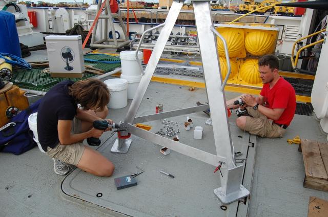 Putting together equipment for the shipwreck expedition